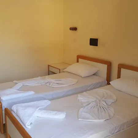 Moustakis Ajía Effimía