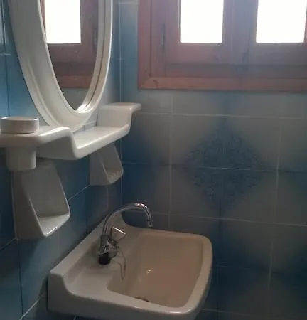 μουστάκης 2* Αγία Ευφημία