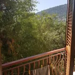 Moustakis