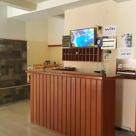 慕斯塔吉酒店