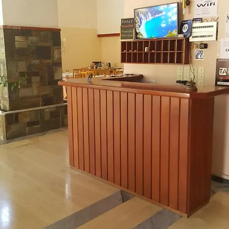 Moustakis Hotell